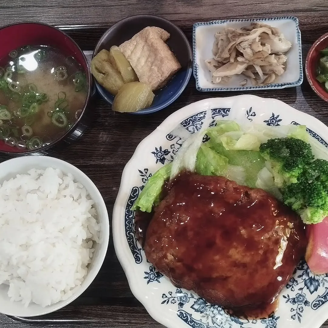 朝の雨はひどかったですね🌧