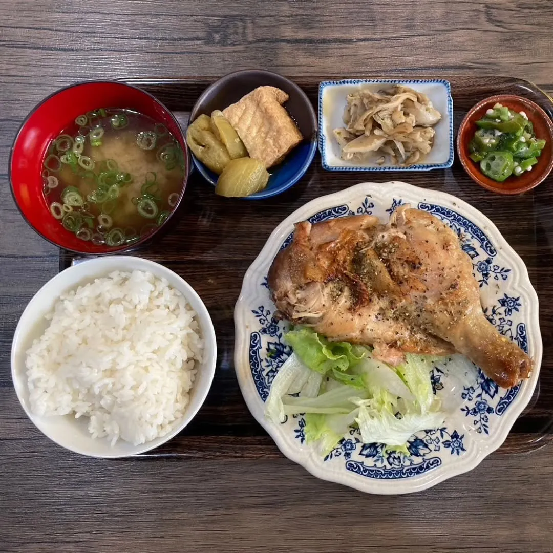 朝の雨はひどかったですね🌧